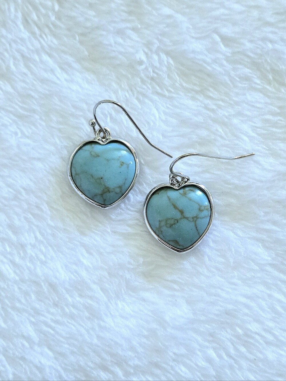 Iris & Lily Turquoise Heart🩵 with Copper Veins Drop⬇️ Earrings - Picture 6 of 13